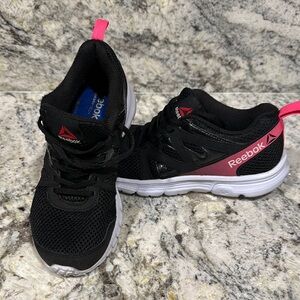 Reebok Black and Pink Sneakers Lightweight Athletic Design